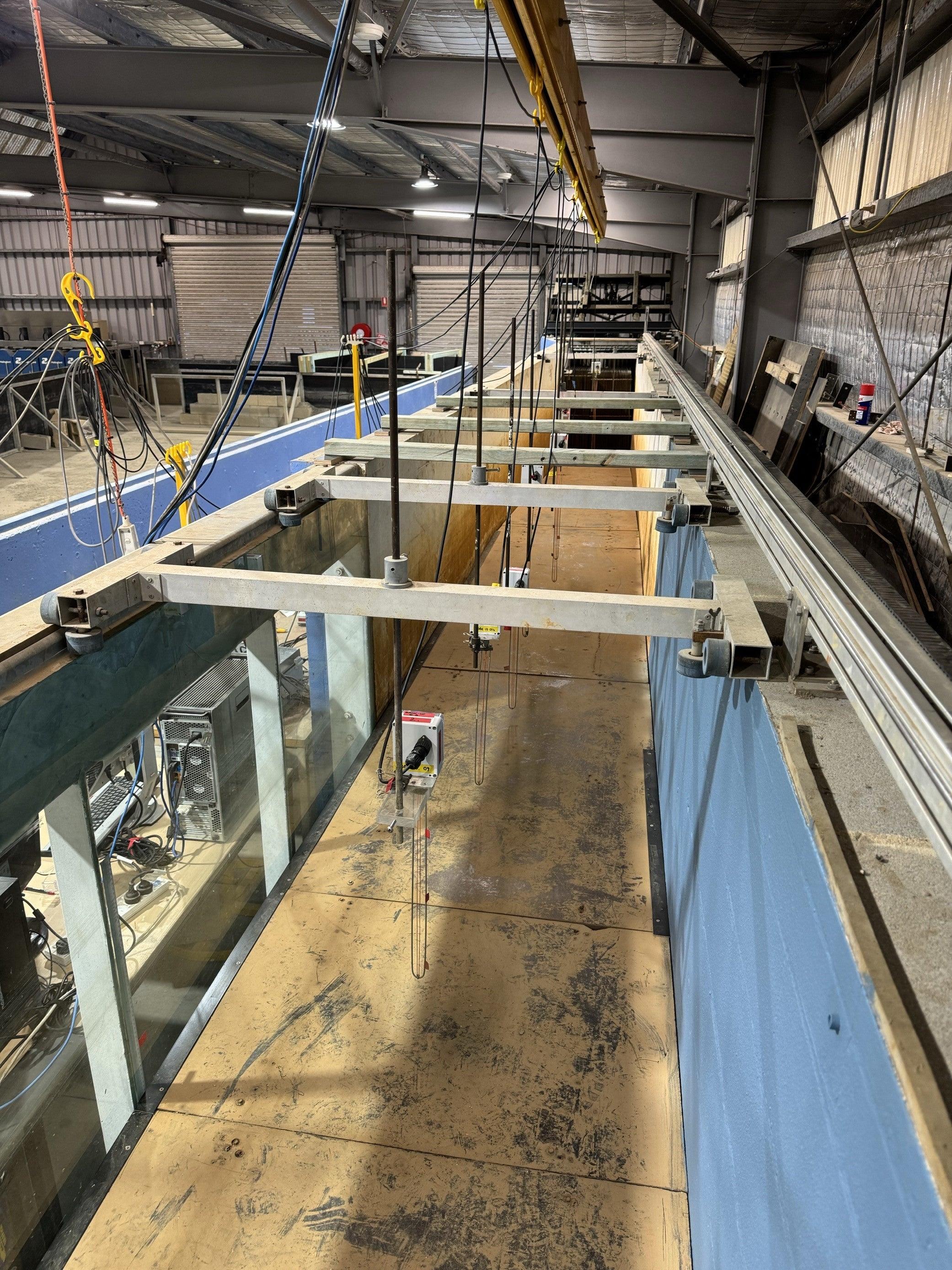 TS Onslow seawall 2D Physical Model testing (by Manly Hydraulics Laboratory).