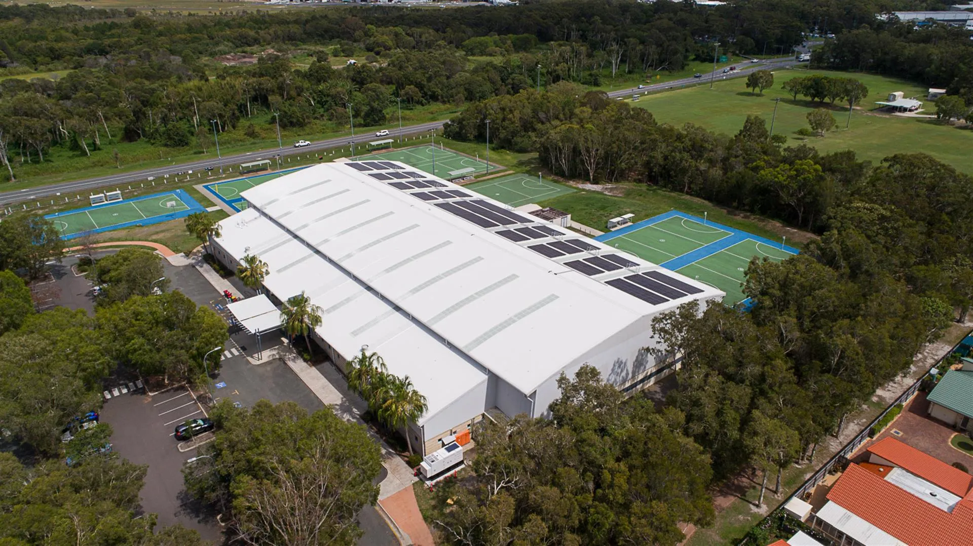DRONE%20SOLAR%20PANELS%20-%20006%20%28Large%29.jpg