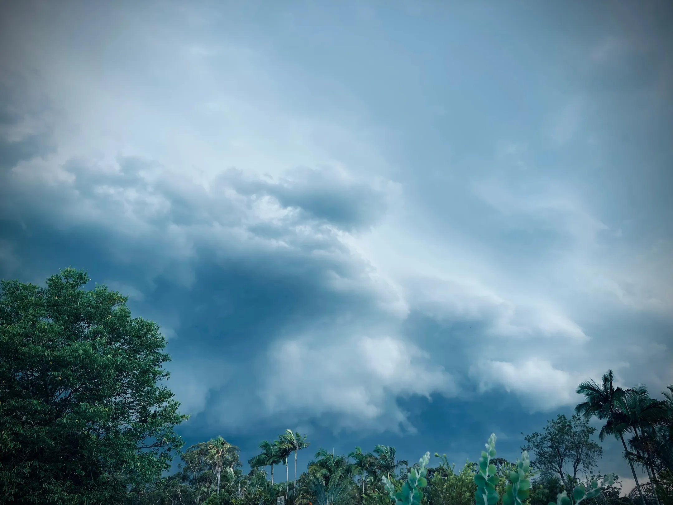 Stormy sky be disaster ready go to Councils Disaster Hub for information.