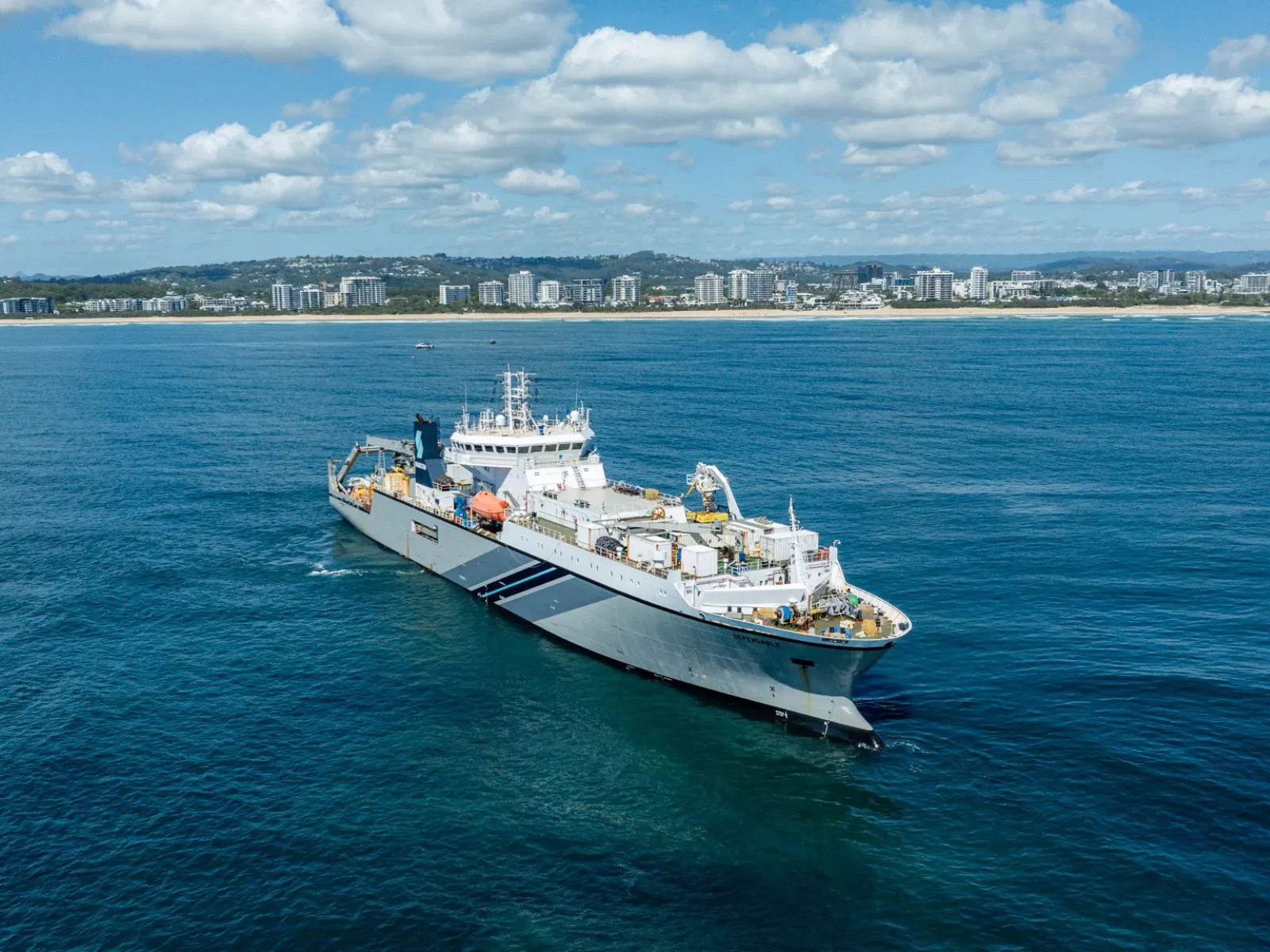 The Tabua subsea cable was hauled off a specialised ship offshore at Maroochydore