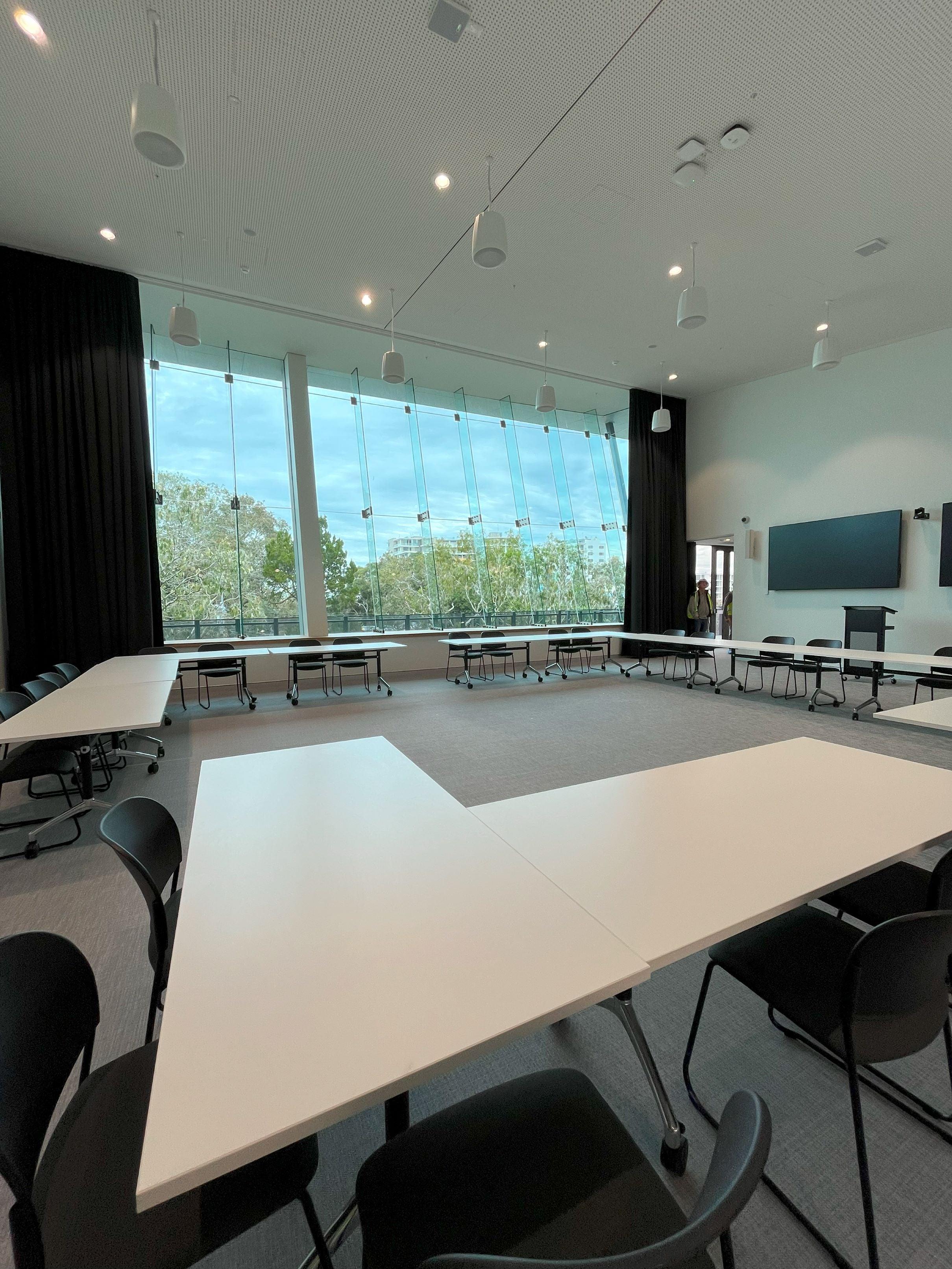 Library+ Old Chambers meeting room