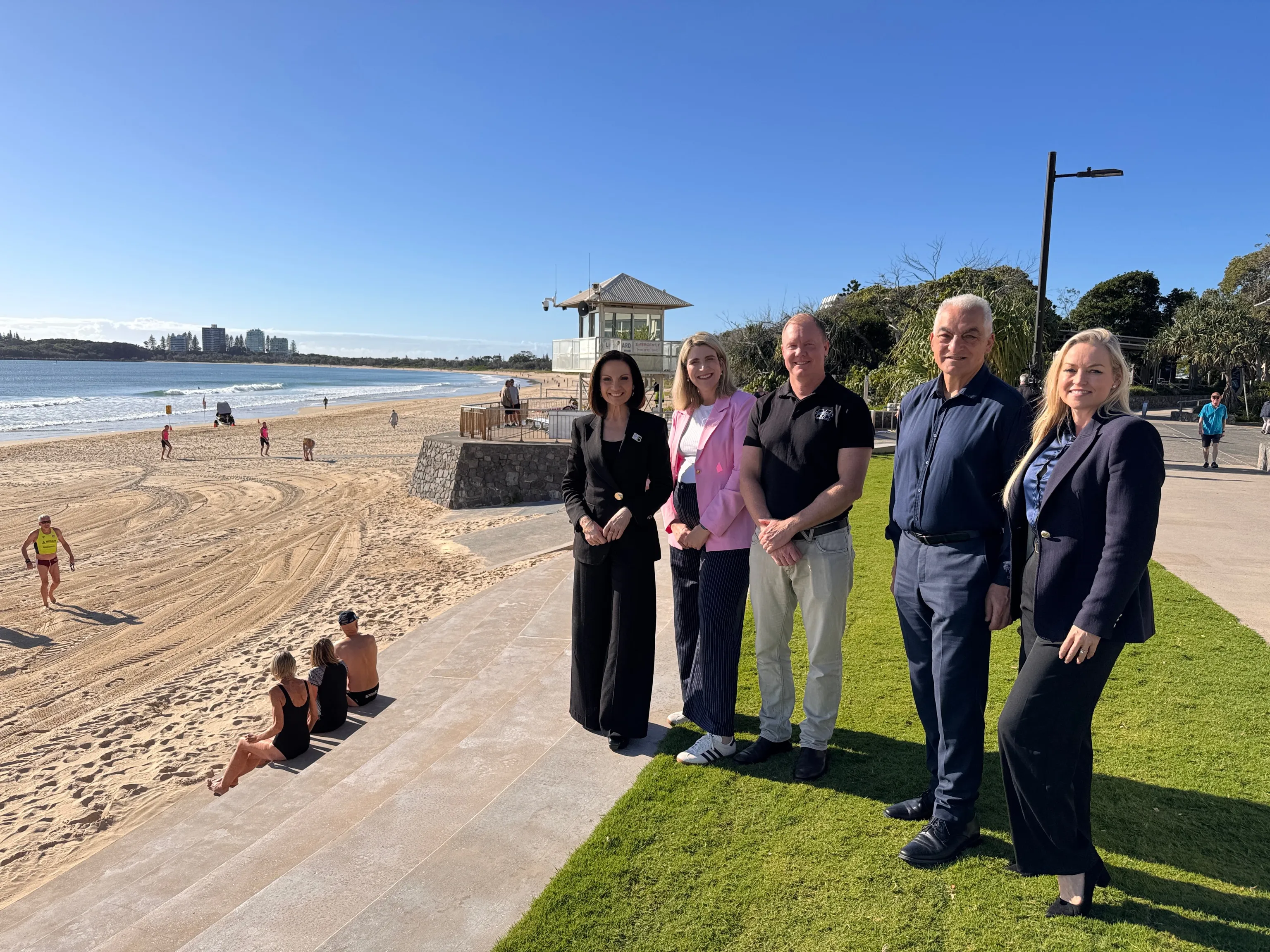 Surf Club Mooloolaba Chief Operating Officer Bucky Smith, Mooloolaba Chamber of Commerce Member Kristine Young, Mayor Rosanna Natoli, Senator Corinne Mulholland and Cr Joe Natoli.