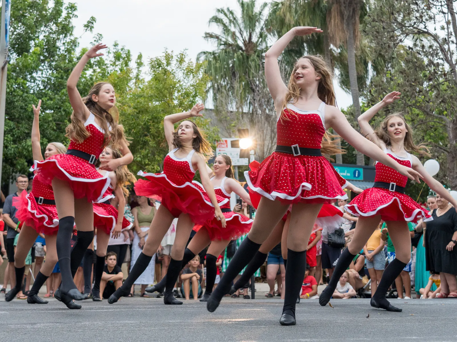 Caloundra%20Christmas%20Street%20Party.png