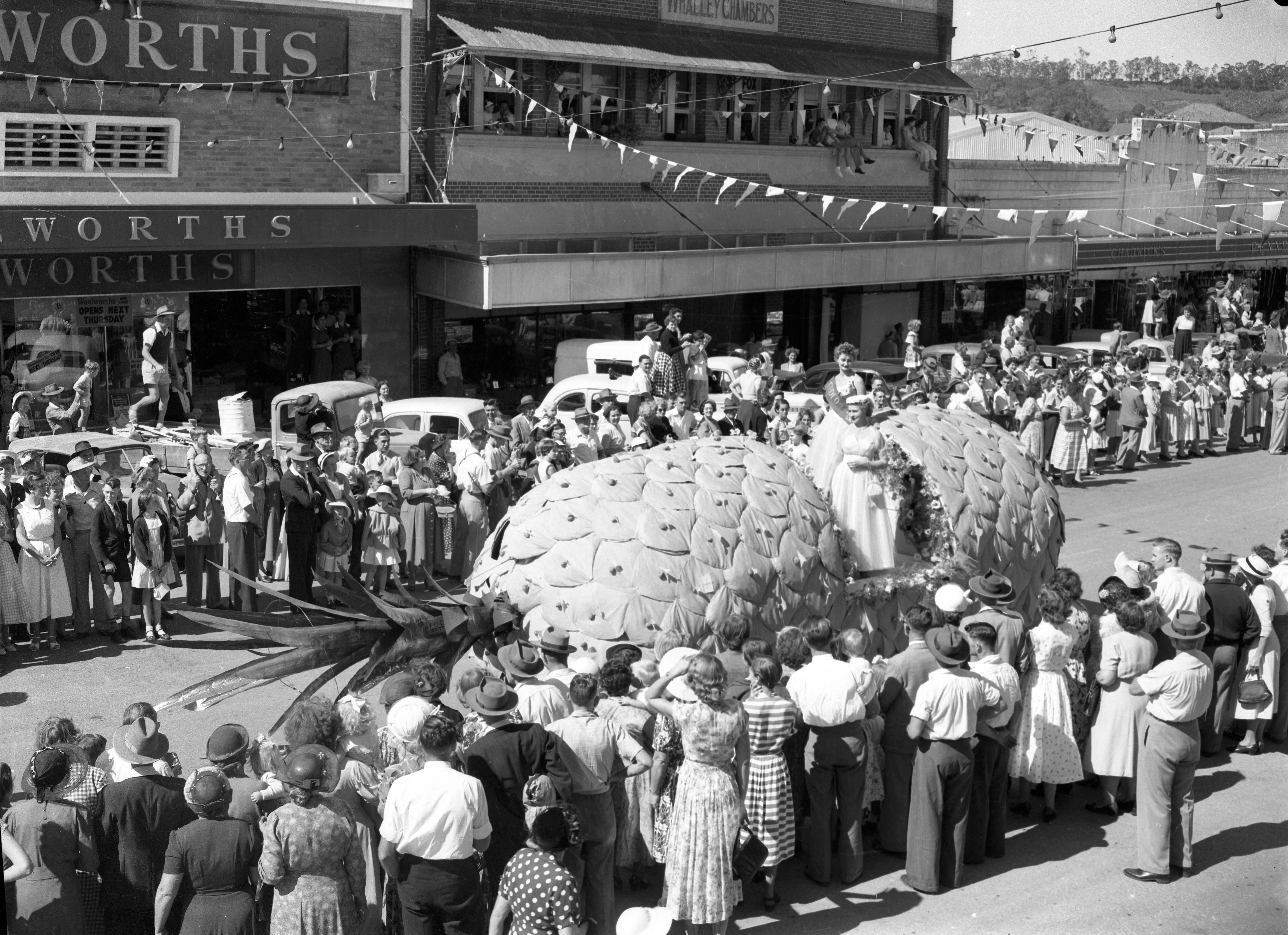Pineapple Queen parade Nambour